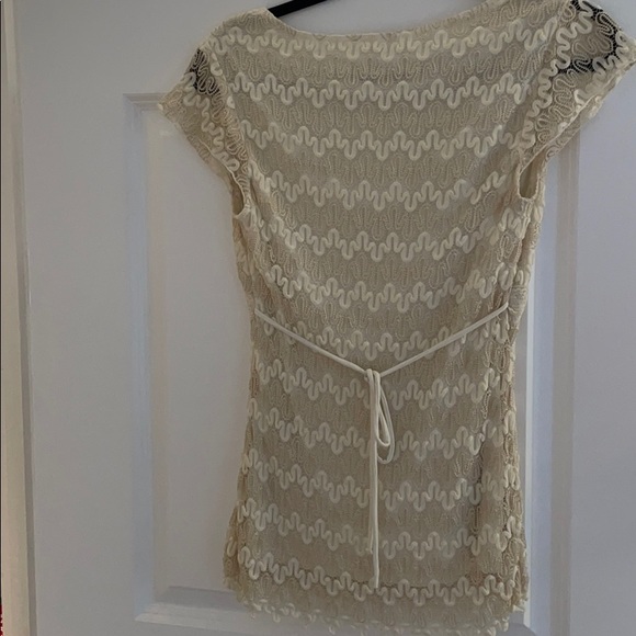 Small Ivory-Gold HeartSoul Top - Picture 2 of 3
